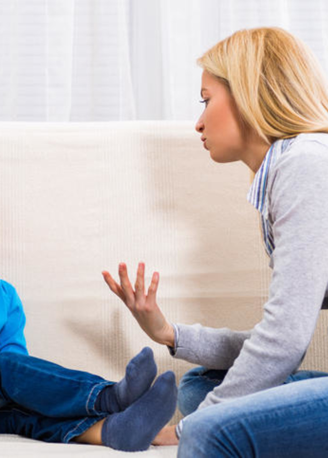 كيف تتعامل الام مع غضب وعدوانية طفلها