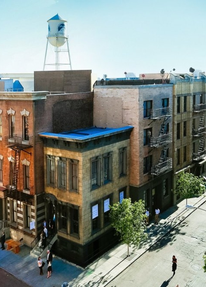 استديو Backstage Magic من ديزني