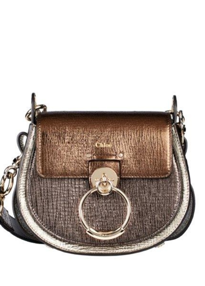 روح Chloé المضيئة والمفرحة تبهرنا في مناسبات نهاية العام 2019