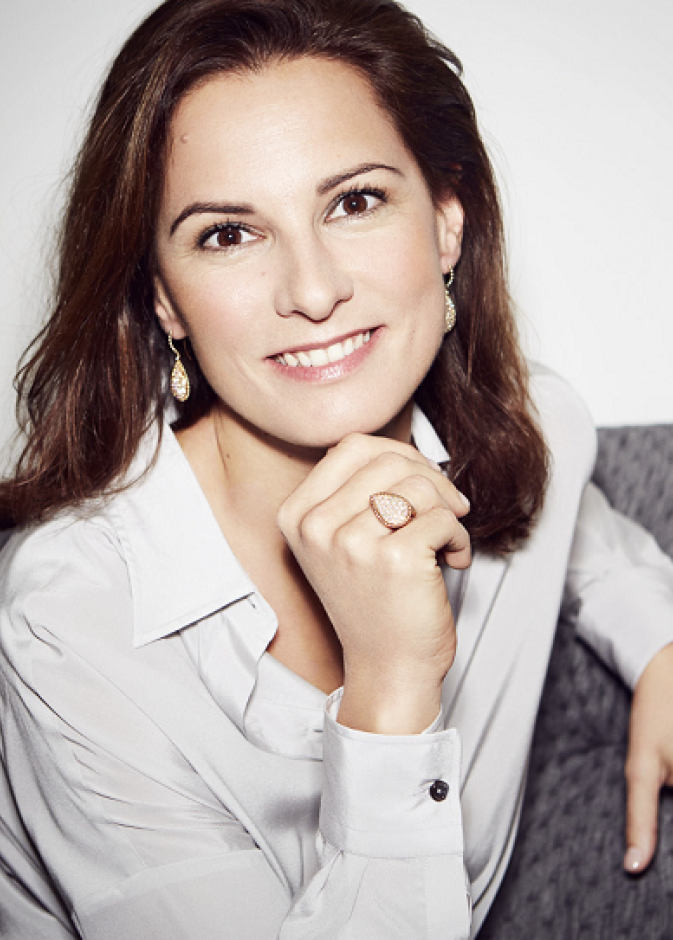 “كلير شوازن” المديرة الابداعية لدار بوشيرون