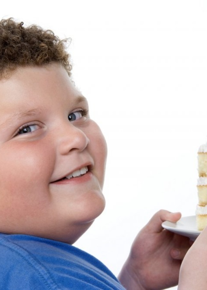 أسباب السمنة عند الاطفال وطرق العلاج