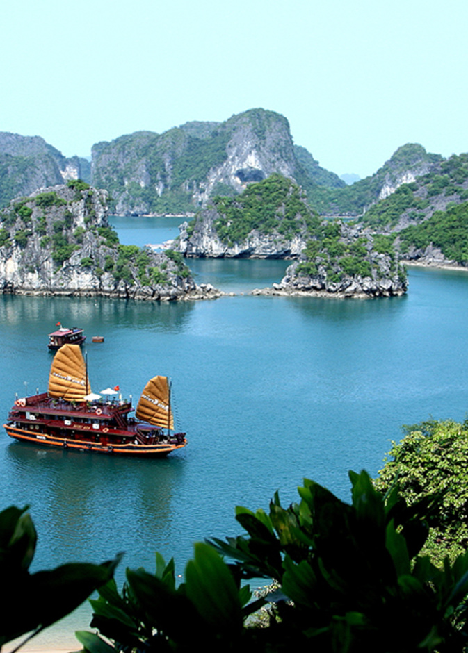 رحلات بحرية رائعة بقوارب شراعية في جنوب شرق آسيا