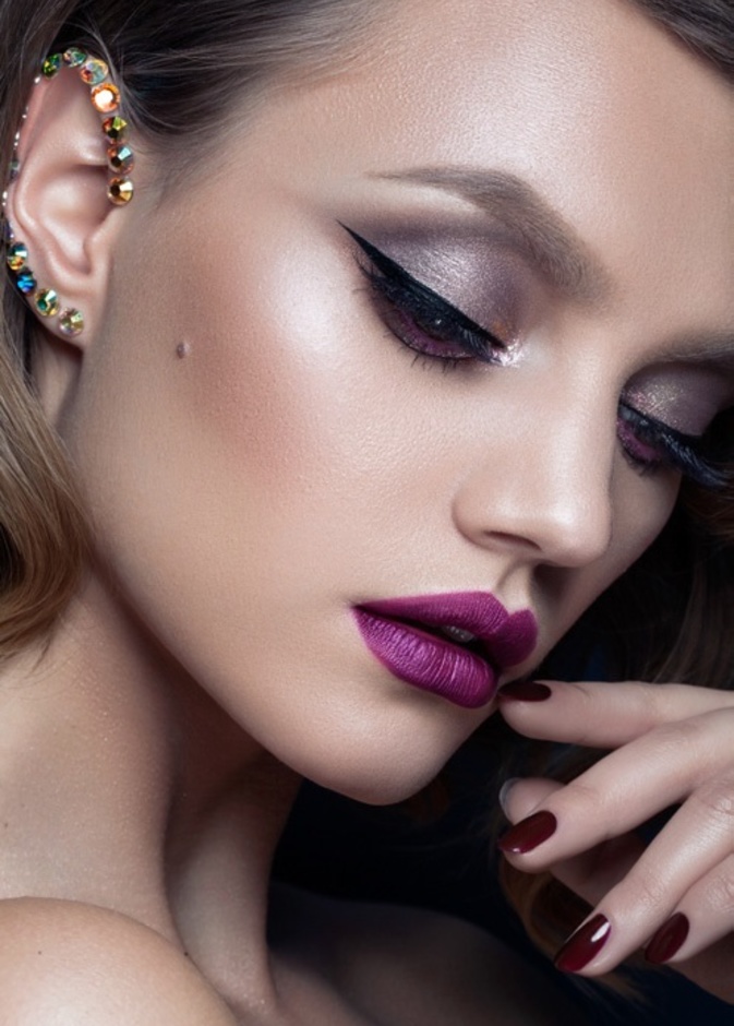 مكياج ناعم وأنثوي