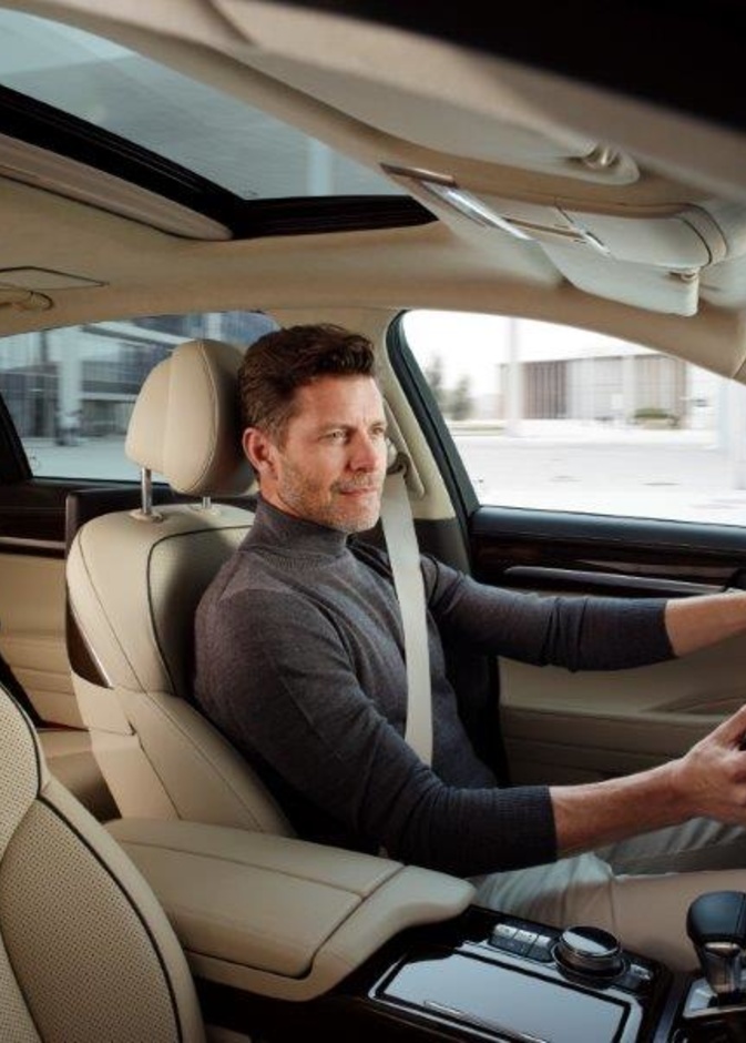 أهم التقنيات التي تحتاجها في سيارتك في عصر التطور التكنولوجي من Genesis