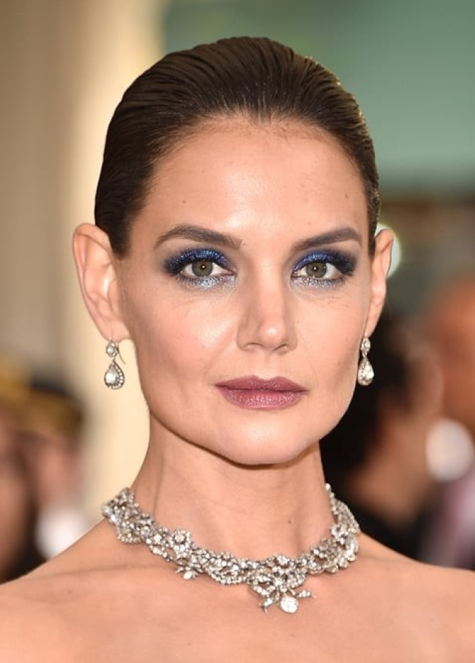النجمة العالمية Katie Holmes