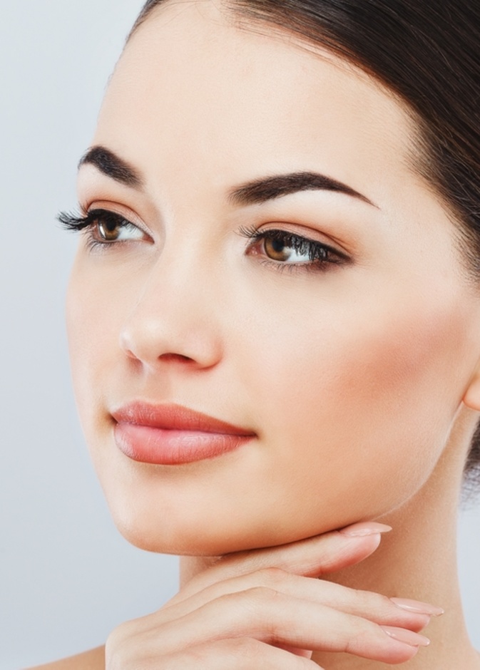 علاج الحواجب وتكثيفها