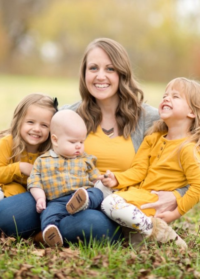 عادات سيئة على الأم التخلص منها لحماية أبنائها