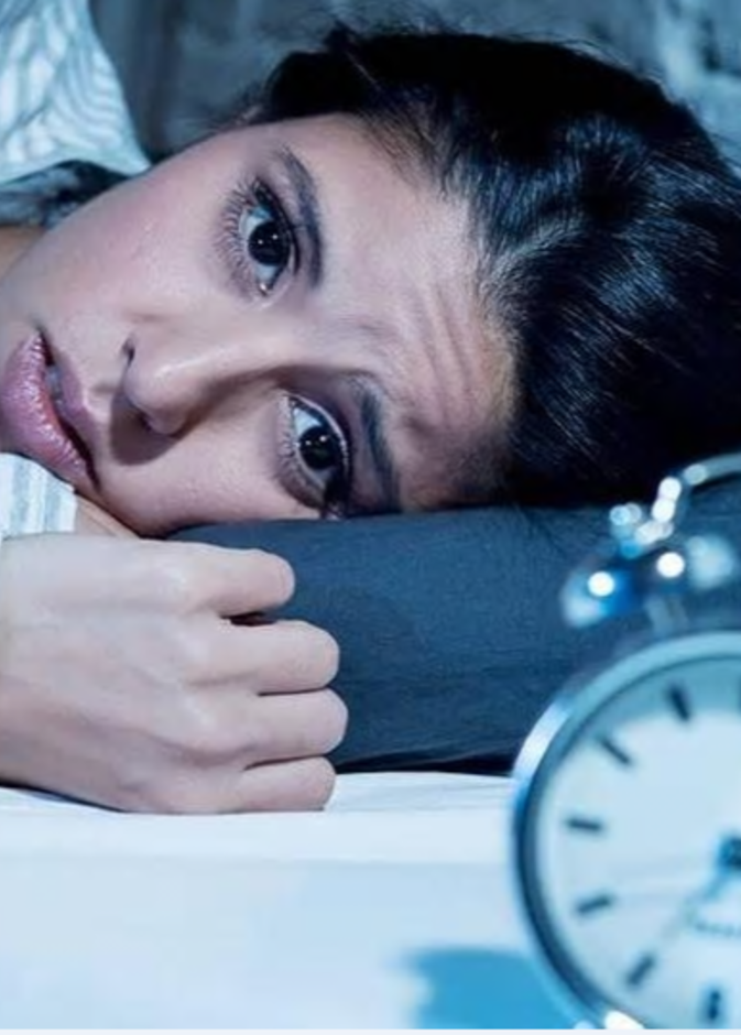 أثر السكر والخبز الأبيض على النوم لدى النساء