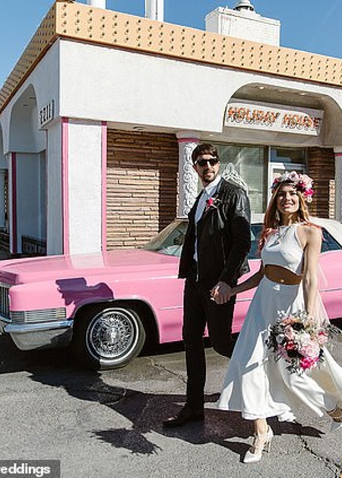 التزمت العروس في الزفاف ان تعتني بنفسها