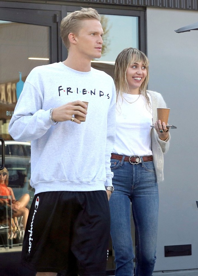 مايلي سايرس وكودي سيمبسون