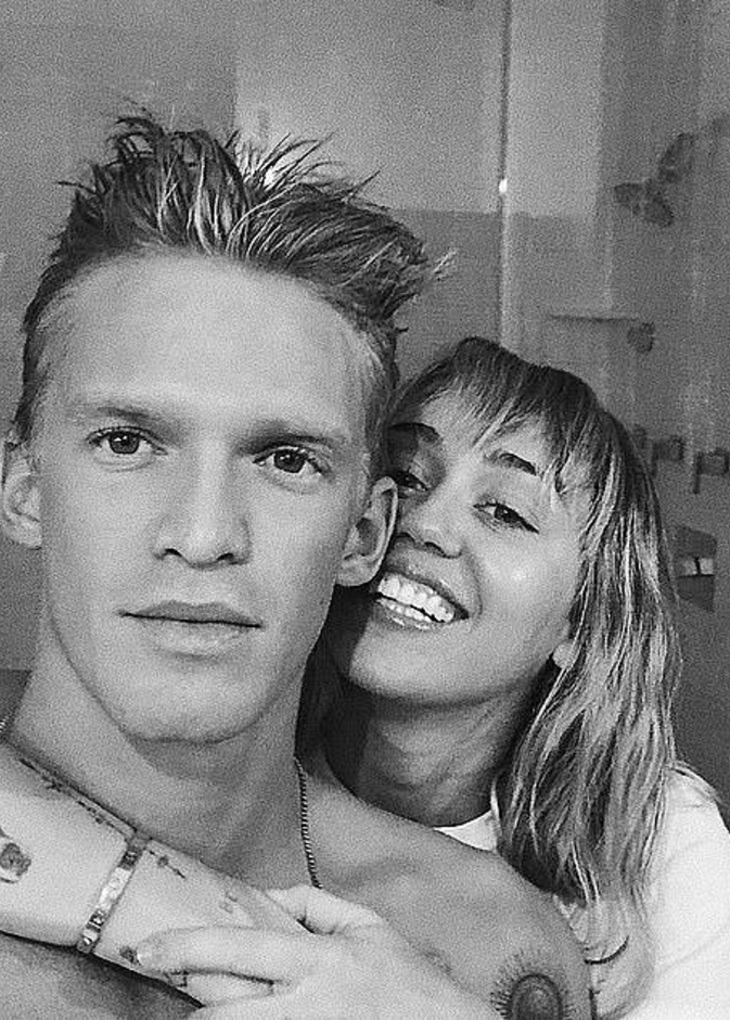 مايلي سايرس وكودي سيمبسون