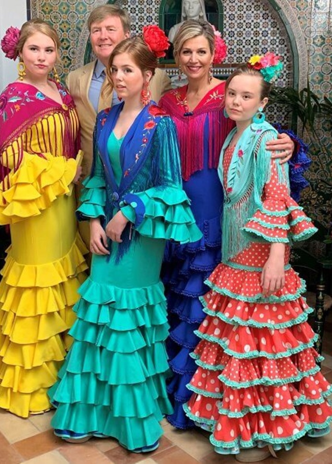 العائلة الهولندية المالكة تنشر صورة عائلية جديدة