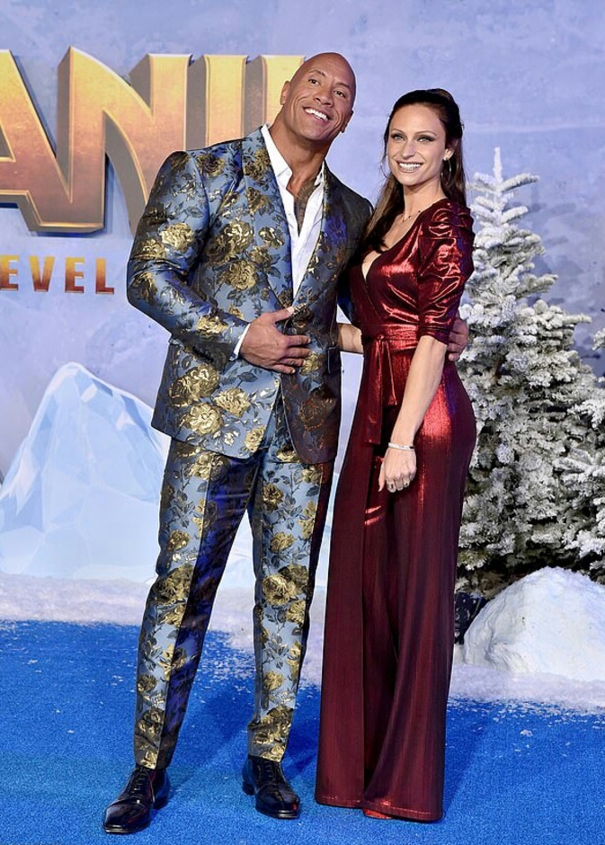 ذا روك و زوجته 