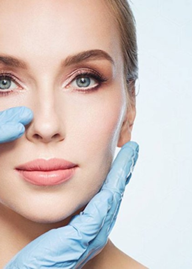 كيف تتم عملية تجميل الأنف بالليزر وأهم مضاعفاتها