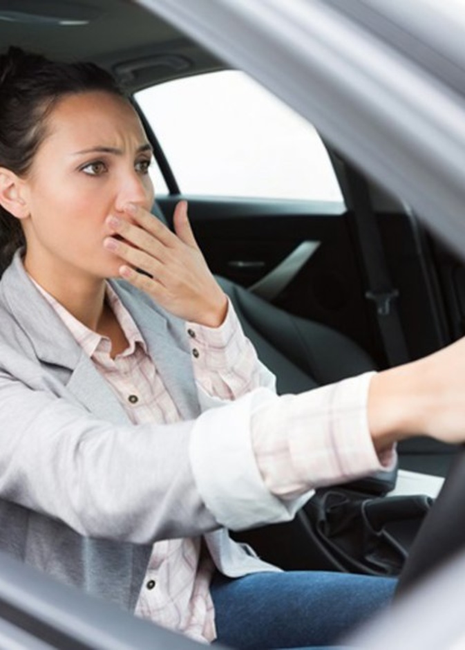 تشدد الدراسات على ضرورة أخذ قسط كافي من النوم قبل قيادة السيارة في رحلة طويلة