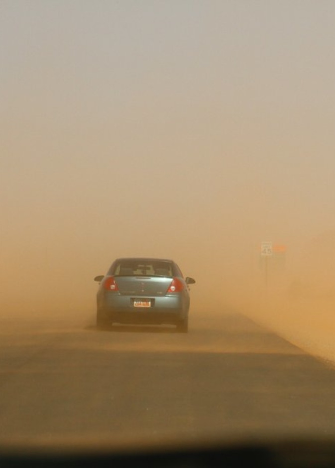  العواصف الرملية