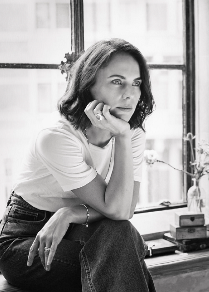 علبة مجوهرات من تصميم جسيكا مكورماك