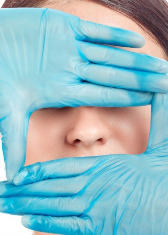 تعرفي على أهم اضرار عملية تجميل أصابع اليد بالليزر