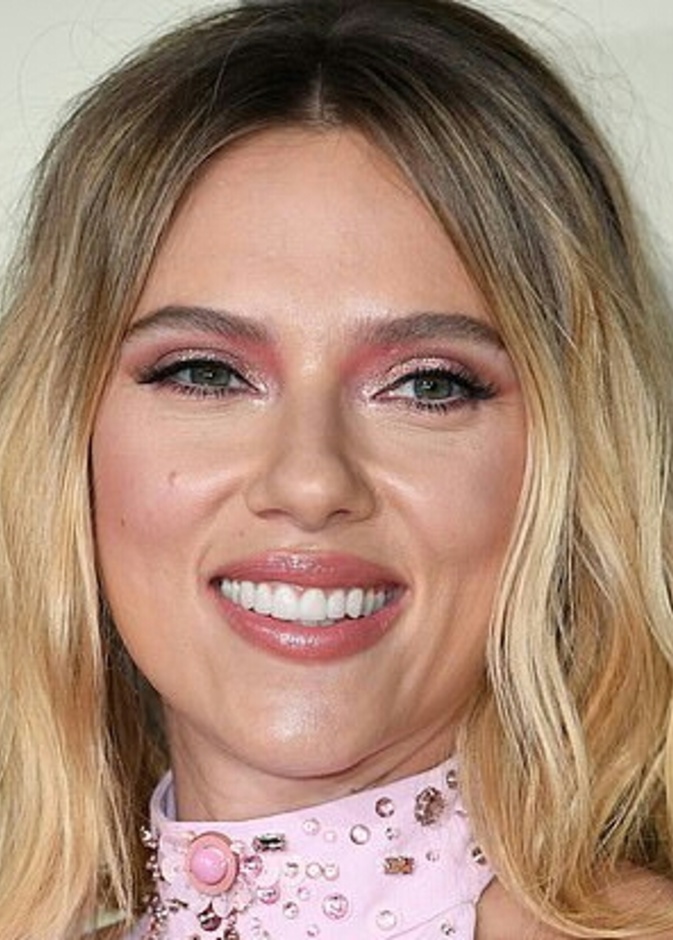 سكارليت جوهانسون