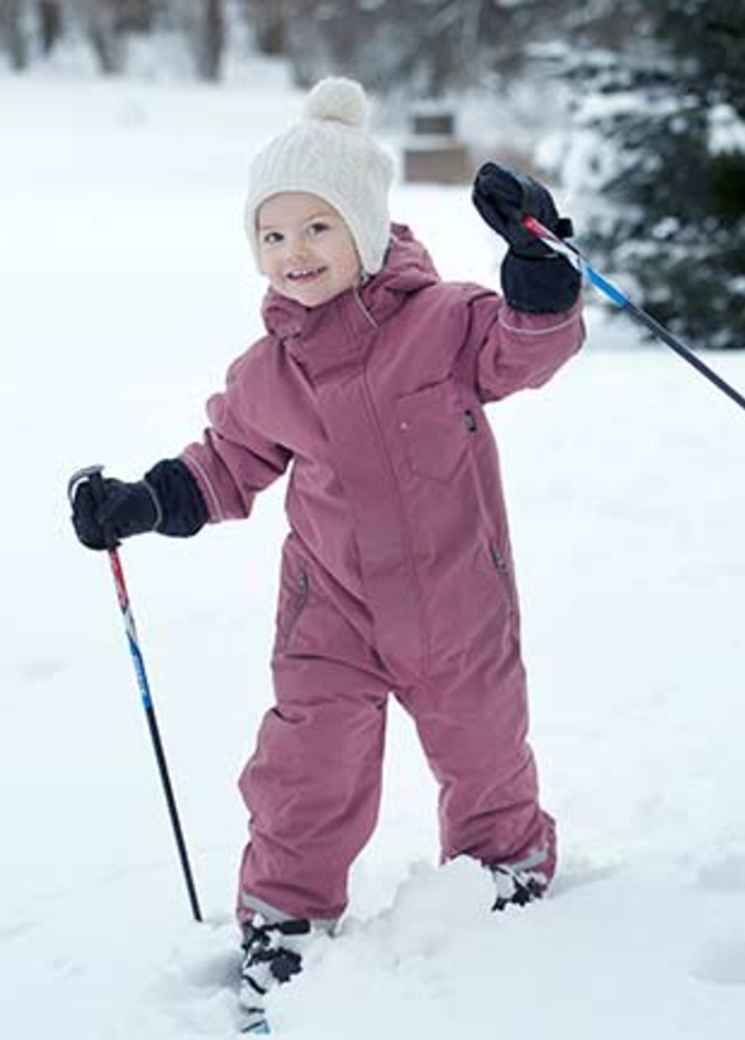 إصابة الأميرة استيل بكسر في الساق خلال عطلة تزلج