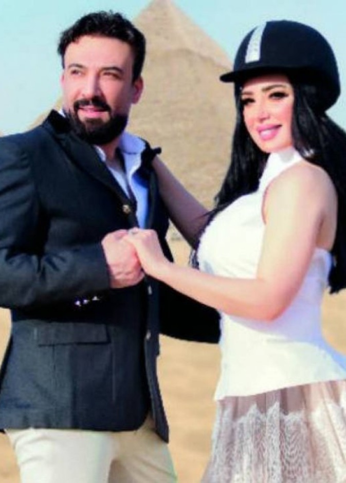  عبير صبري وزوجها