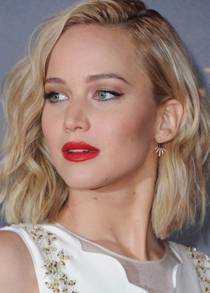 مكياج كلاسيكي جذاب 