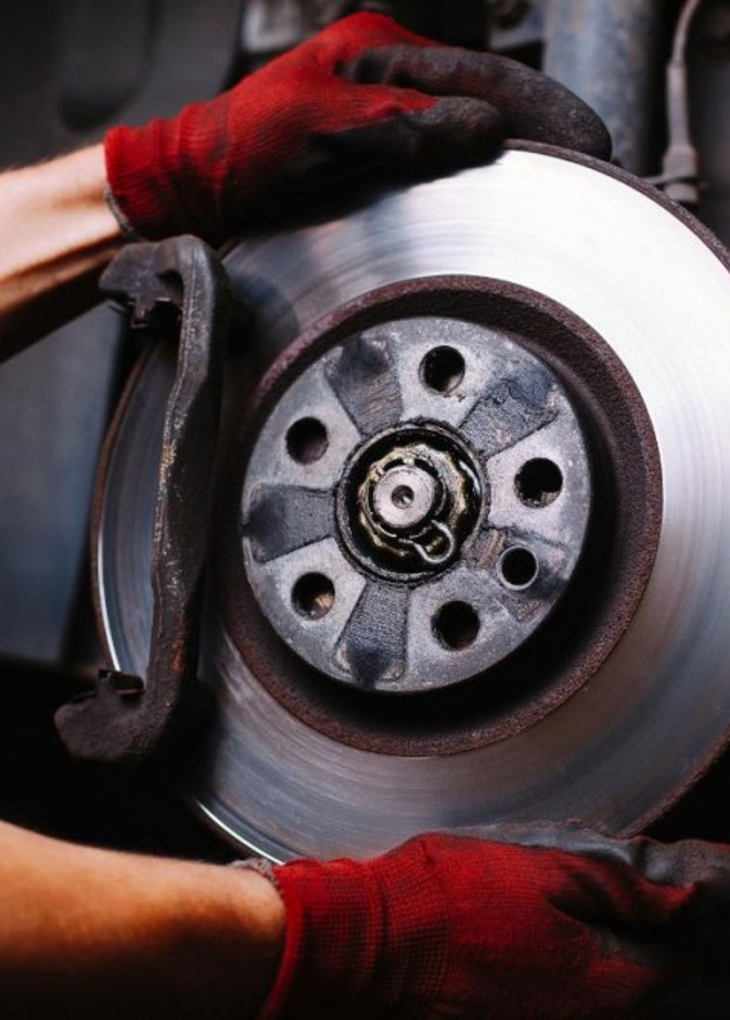 نصائح للحفاظ على مكابح السيارة لمدة اطول