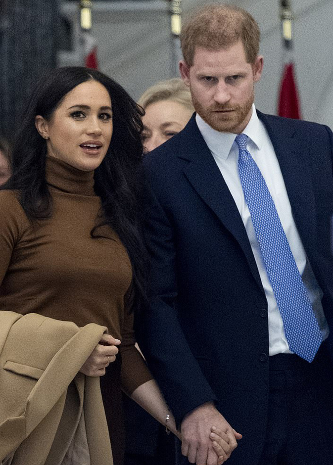 الأمير هاري يسعى لتأمين اتفاق مالي مرضي قبل مغادرة العائلة المالكة