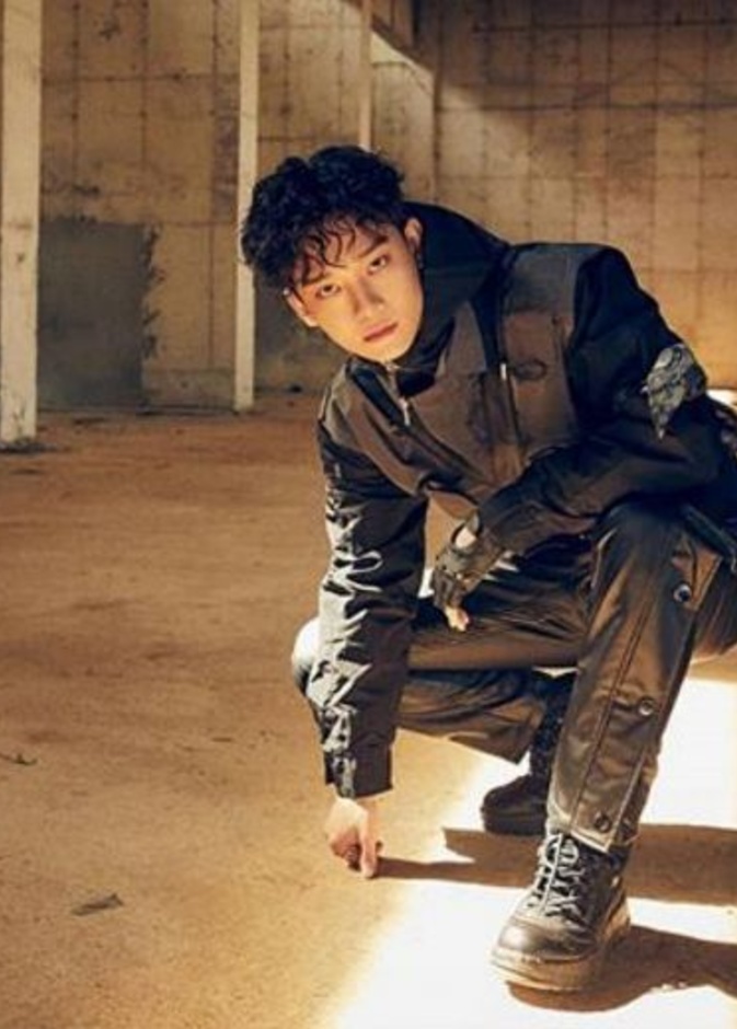 تشين عضو فرقة EXO الكورية 