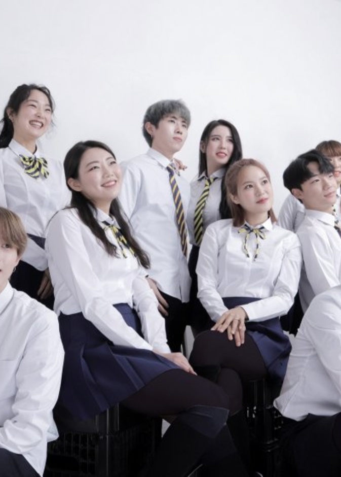 فريق أول عرض مسرحي لموسيقى البوب الكورية