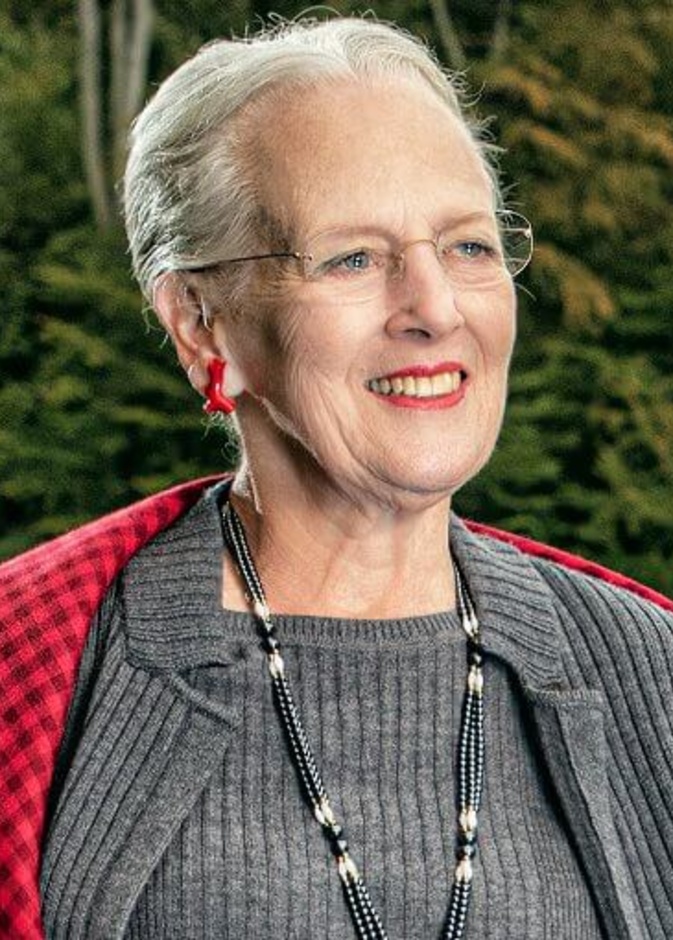 البلاط الملكي الدنماركي ينشر صورة رسمية جديدة لملكة الدنمارك بمناسبة عيد ميلادها الثمانين