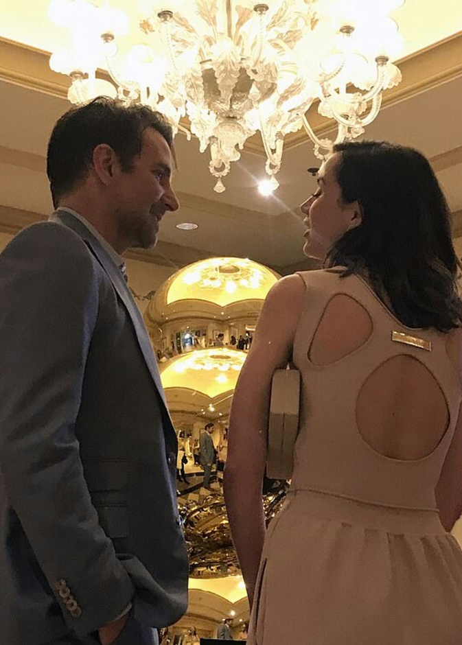 برادلي كوبر و آنا دي ارمز 