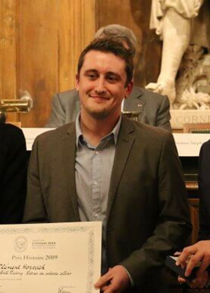 كليمان هورفاث يفوز بجائزة جائزة التاريخ