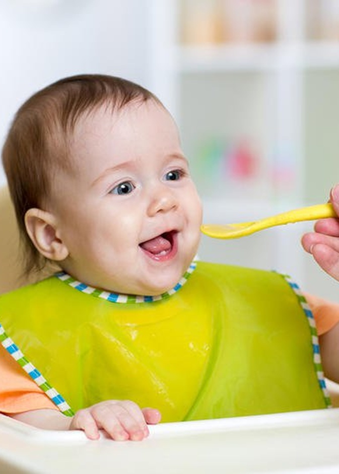 أنواع الغذاء الصحي للأطفال الرضع