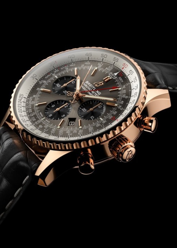 ساعة Navitimer B03 Chronograph Rattrapante 45 من Breitling