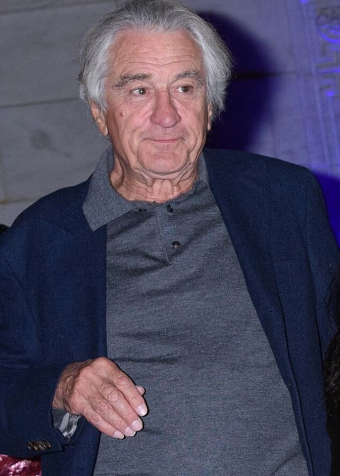 روبرت دي نيرو و مساعدته 