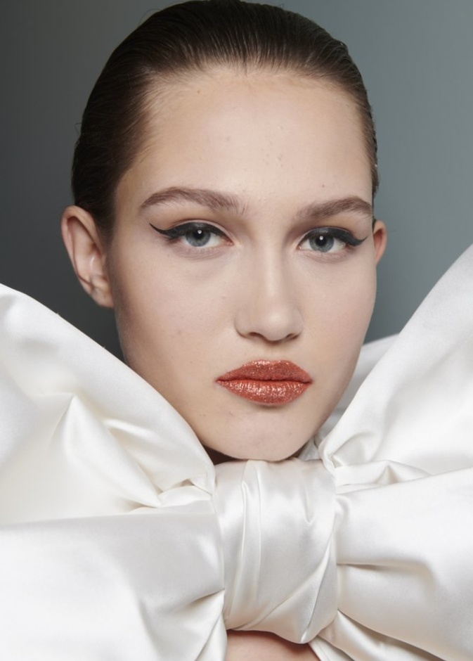 الوان احمر الشفاه من باريس