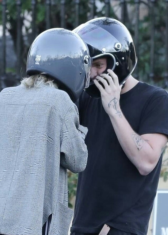 مايلي سايرس و كودي سيمبسون 