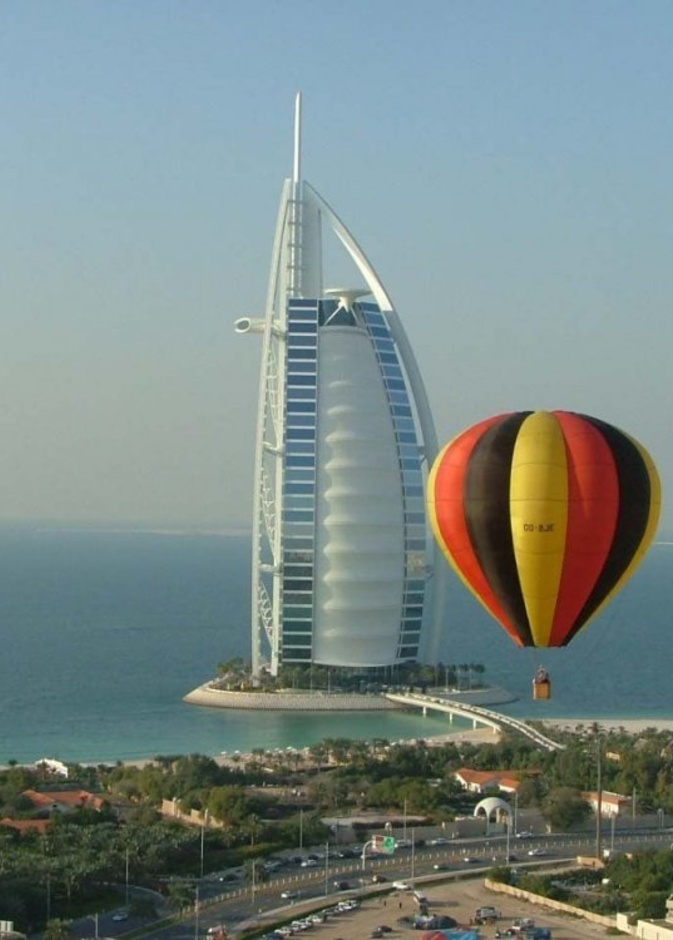 اكتشف دبي من البالون الساخن