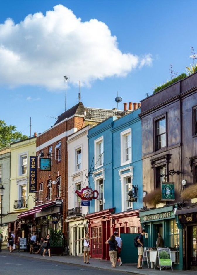 منطقة نوتينغ هيل (Notting Hill) للإطلالات البوهيمية الأنيقة