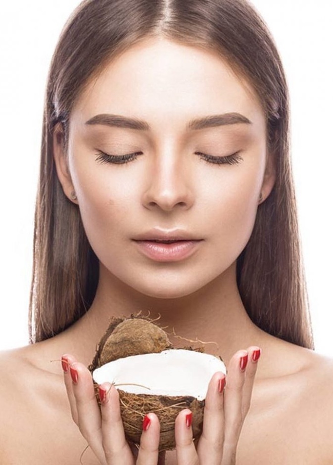 إحصلي على شعر مميز طويل باستخدامك حليب جوز الهند