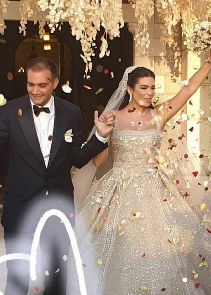 إلهام وجدي في حفل زفافها