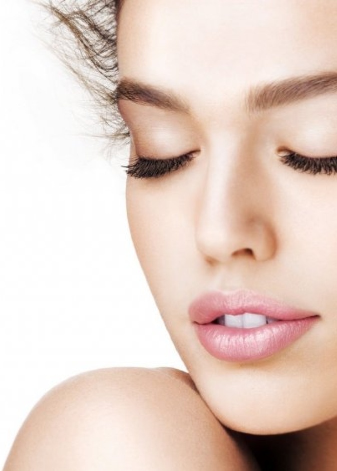 إحصلي على بشرة صحية وشابة باستخدام ثمرة البوملي