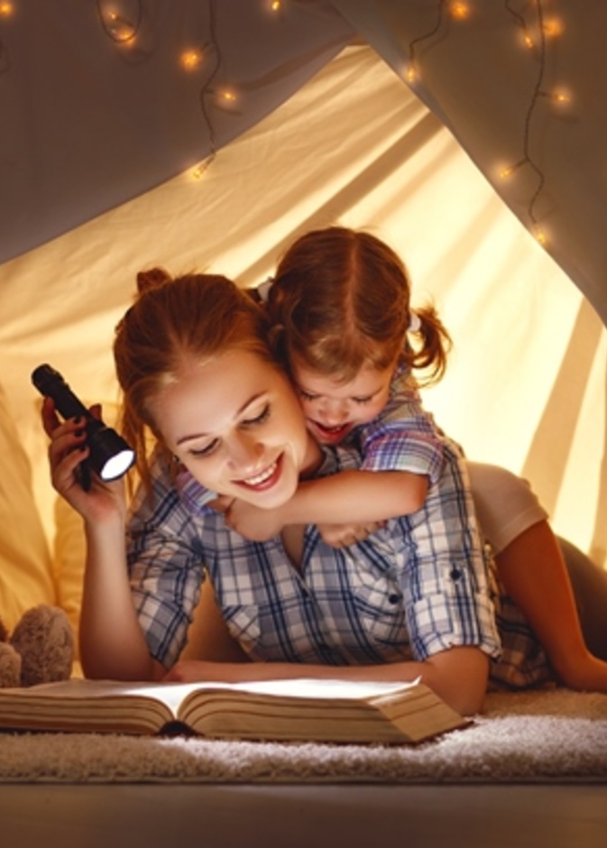 اهم المهارات التي يكتسبها الاطفال من حواديت قبل النوم