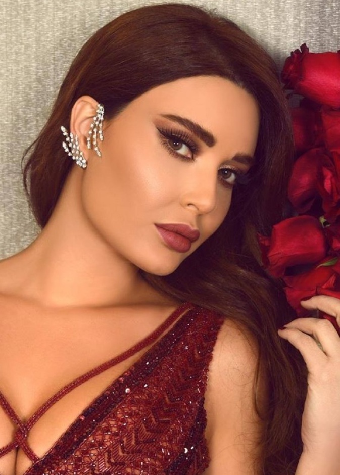 من بدت الاجمل بإطلالتها في يوم الحب 2020