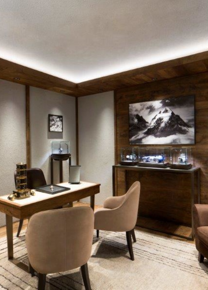 بوتيك Chopard Boutique - Art In Time Gallery - Courchevel 1850