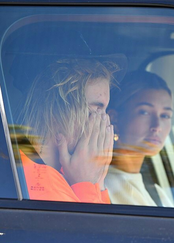 جاستن بيبر و هايلي بالدوين 