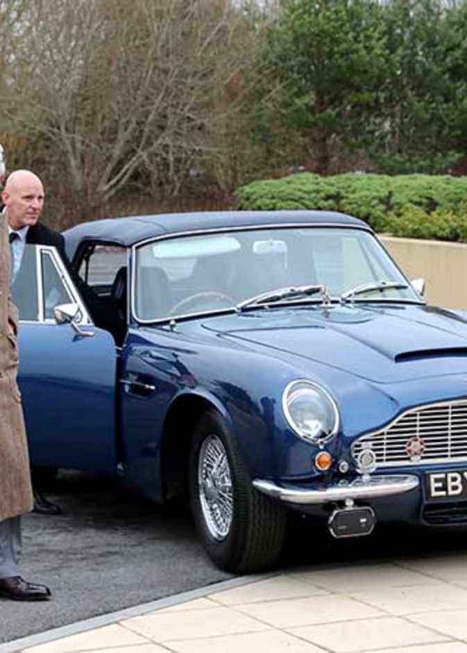 سيارة الأمير تشارلز استون مارتن DB6