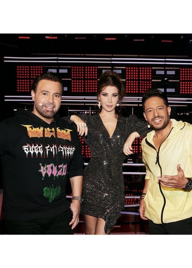 صورة تجمع حكام برنامج ذا فويس كيدز من كواليس الحلقة الجديدة