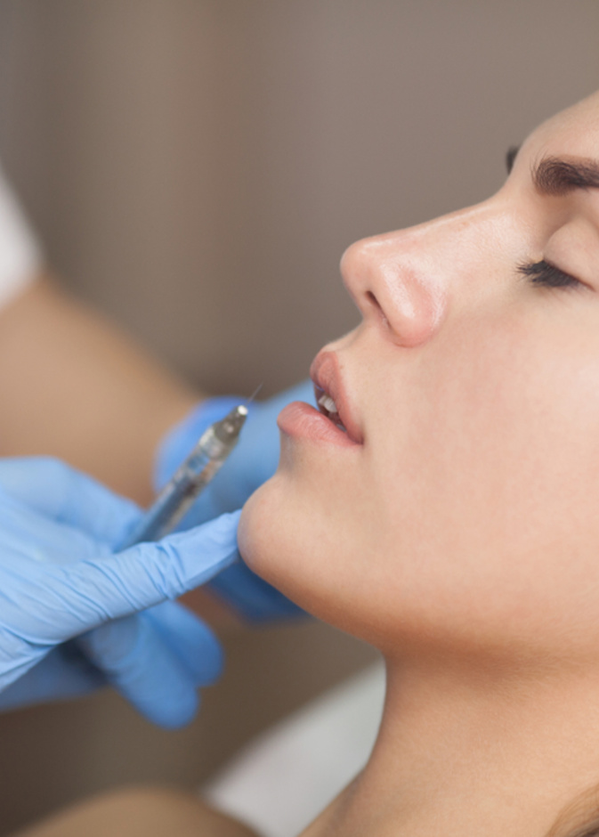 تخلصي من الشفاه الكبيرة من خلال عملية تصغير الشفايف بالخيوط